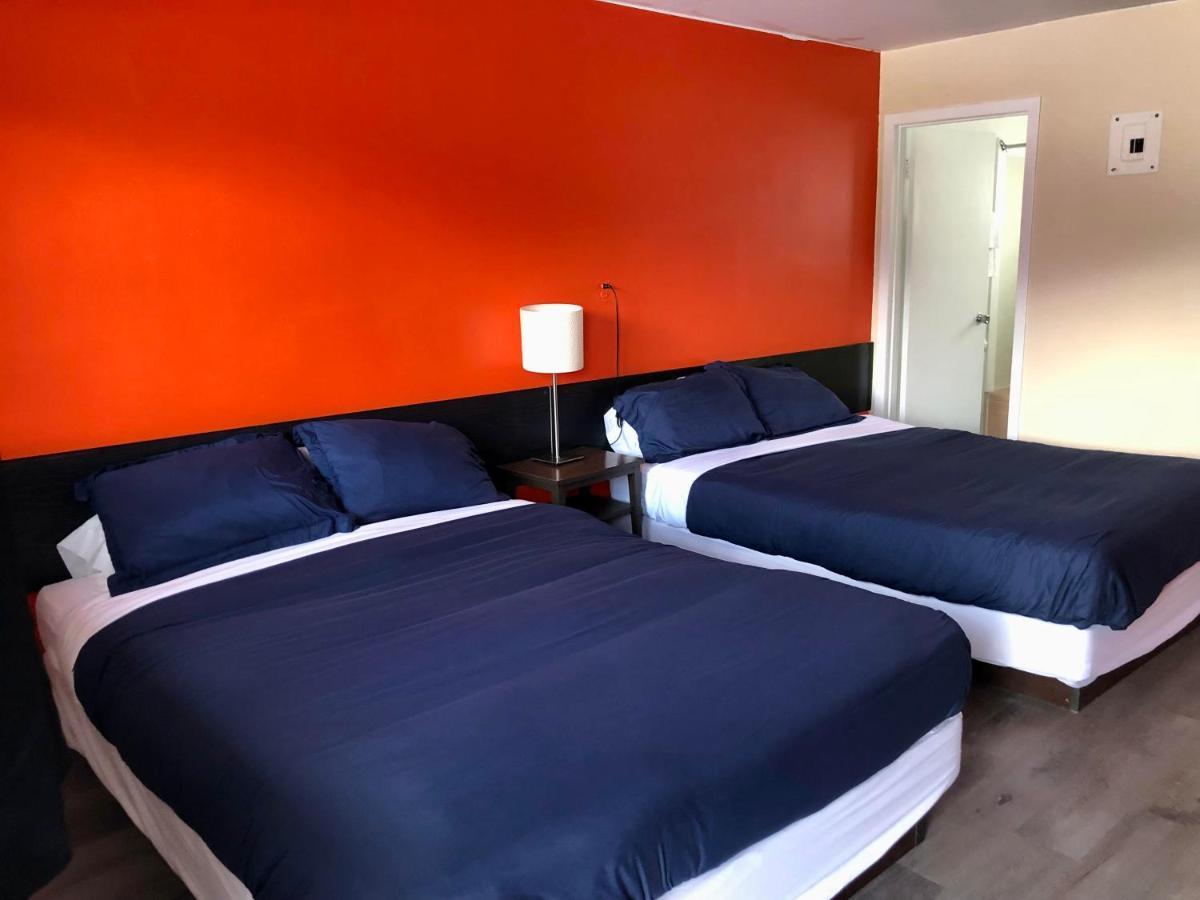 Canterbury Inn Invermere Eksteriør bilde
